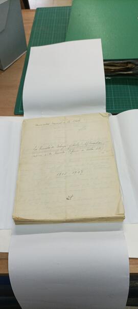 Tareas de conservación del Fondo Personal José María Rey
