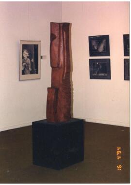 Plástica Bonaerense. Talla en madera. Exposición Museo Provincial de Bellas Artes IV/94.