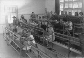 Uno de los cursos básicos de niños en la clase de Pintura