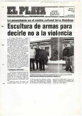 Escultura de armas para decirle no a la violencia